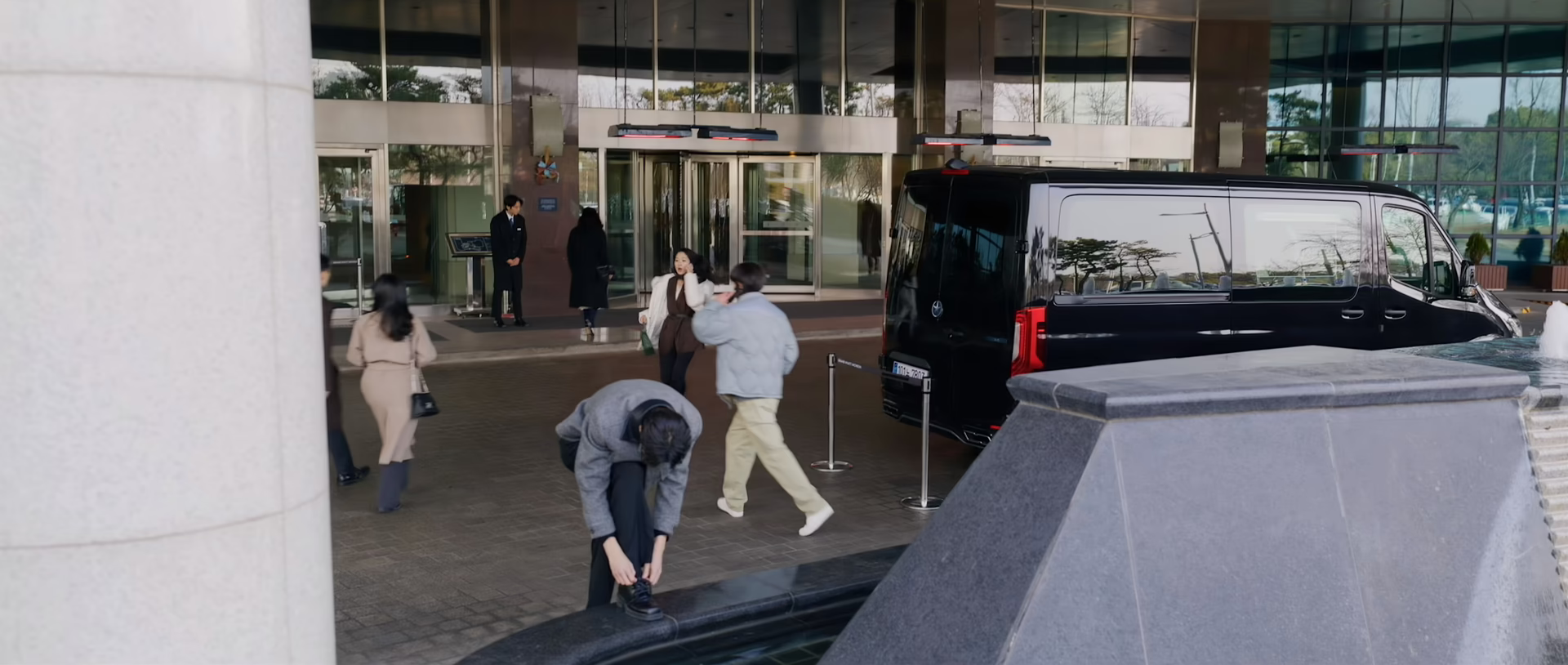 선재를 물에 빠트리는 솔